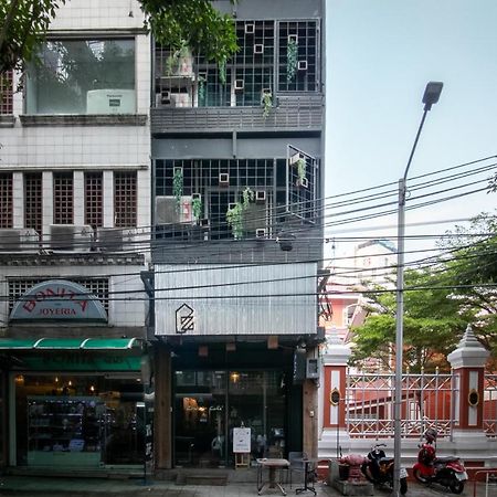 Zhelter'Bkk Hostel Банкок Екстериор снимка