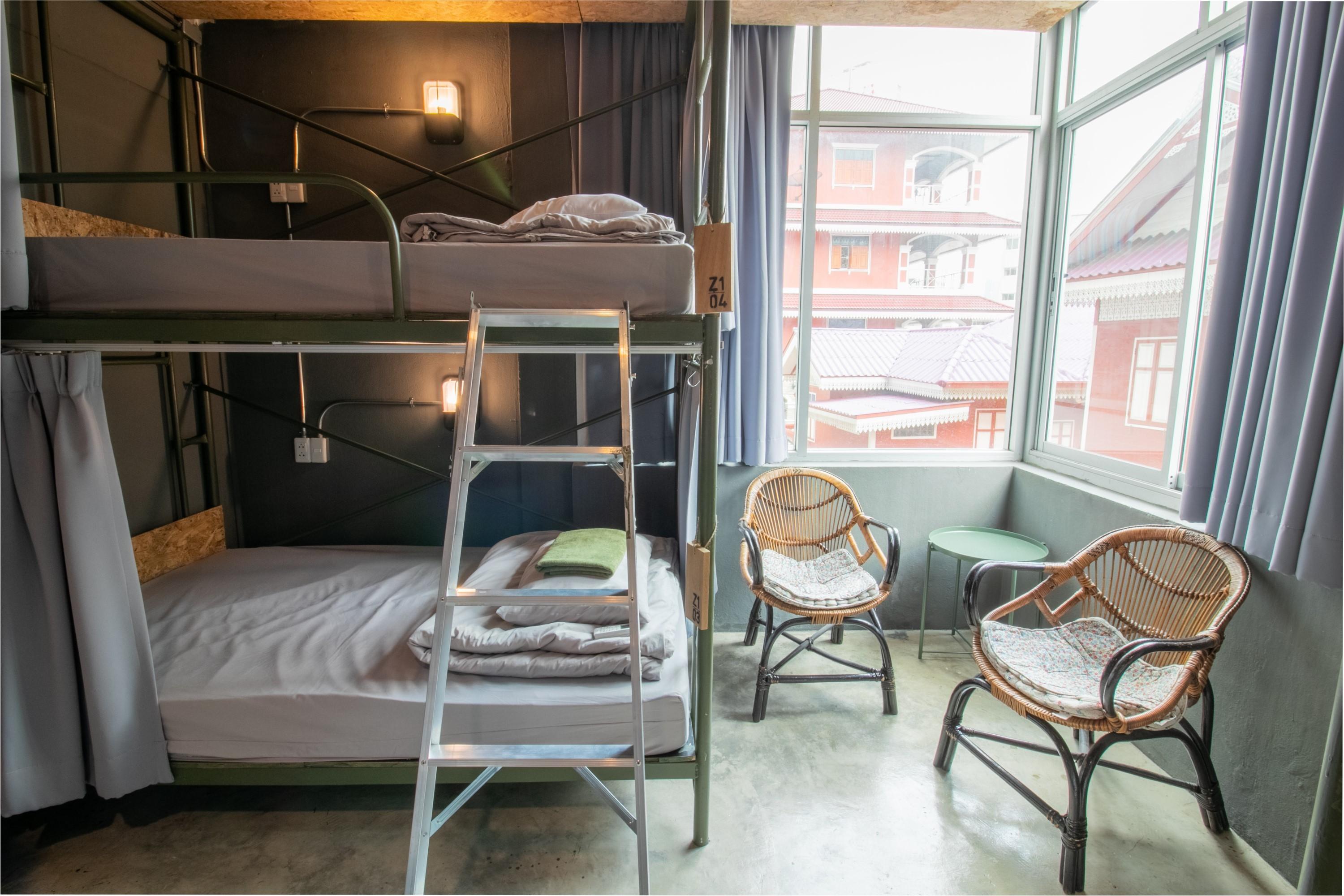 Zhelter'Bkk Hostel Банкок Екстериор снимка