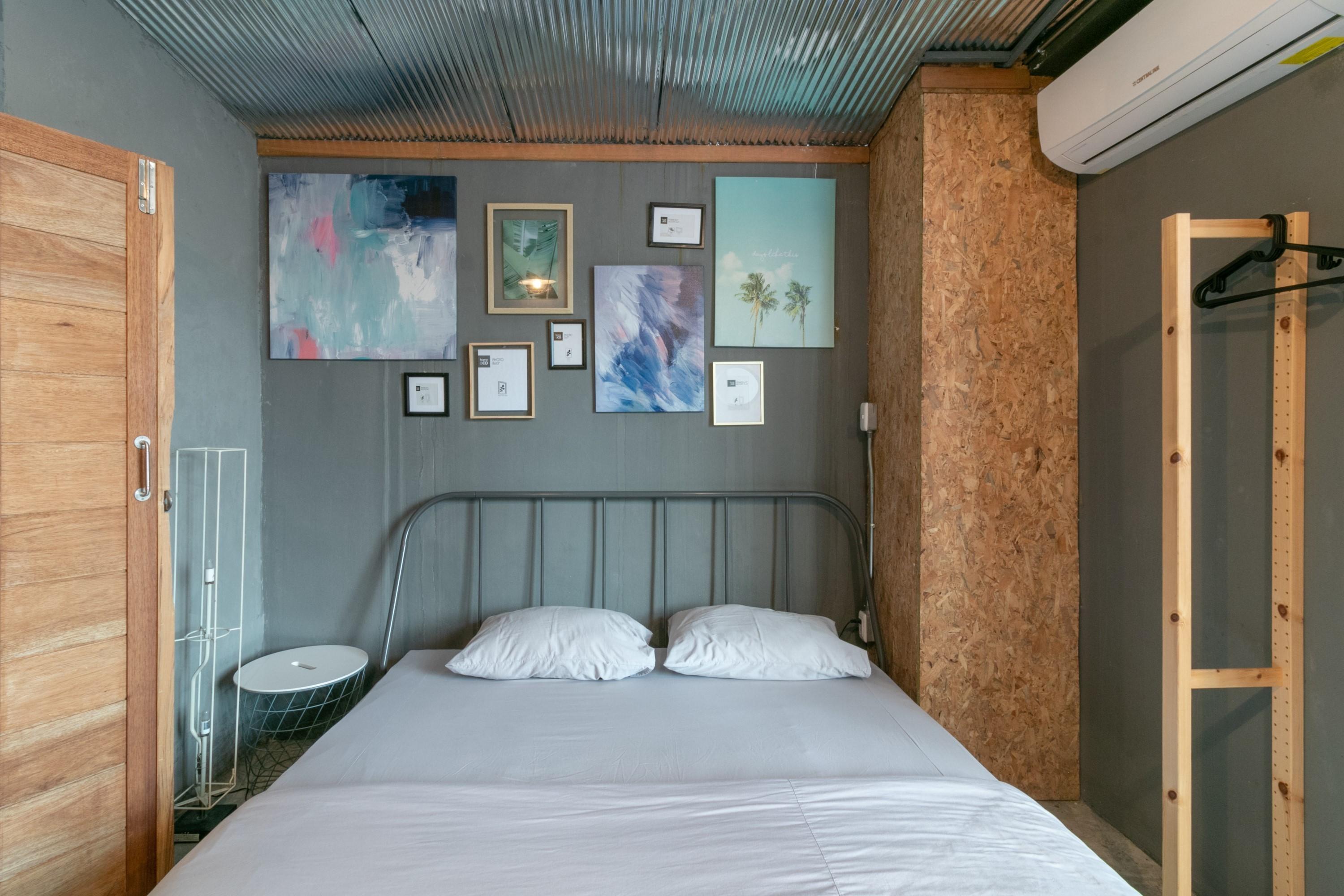Zhelter'Bkk Hostel Банкок Екстериор снимка