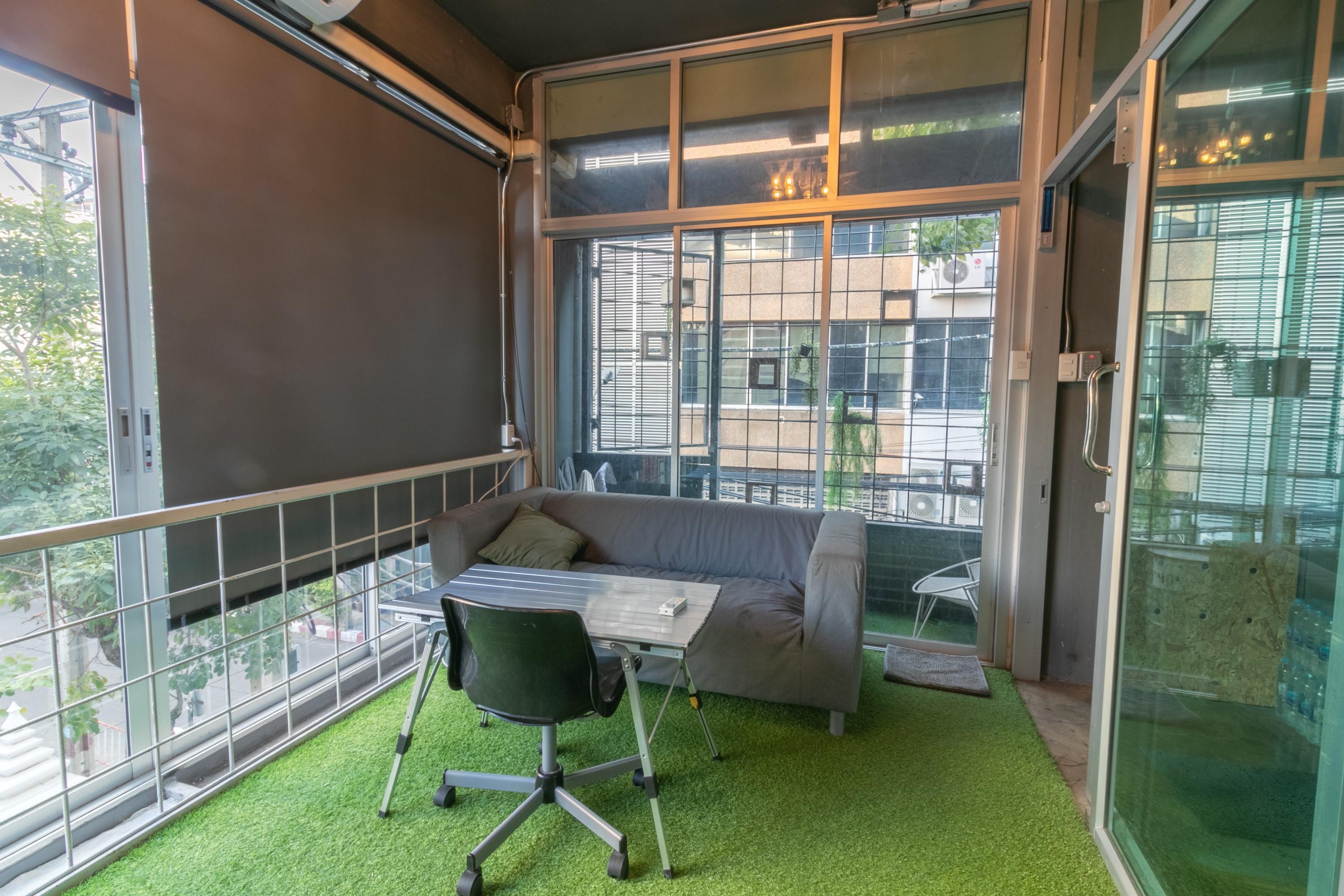 Zhelter'Bkk Hostel Банкок Екстериор снимка