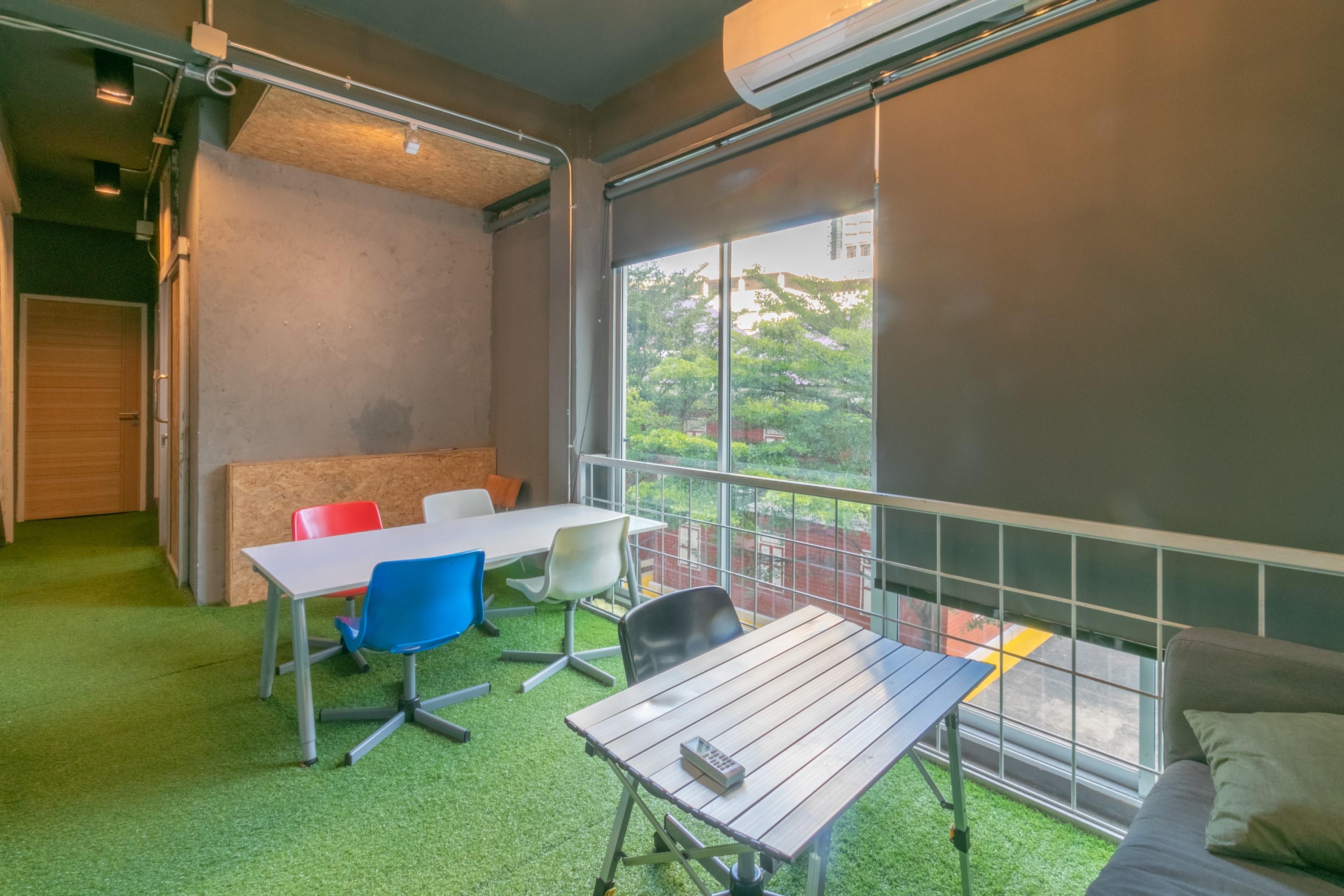 Zhelter'Bkk Hostel Банкок Екстериор снимка