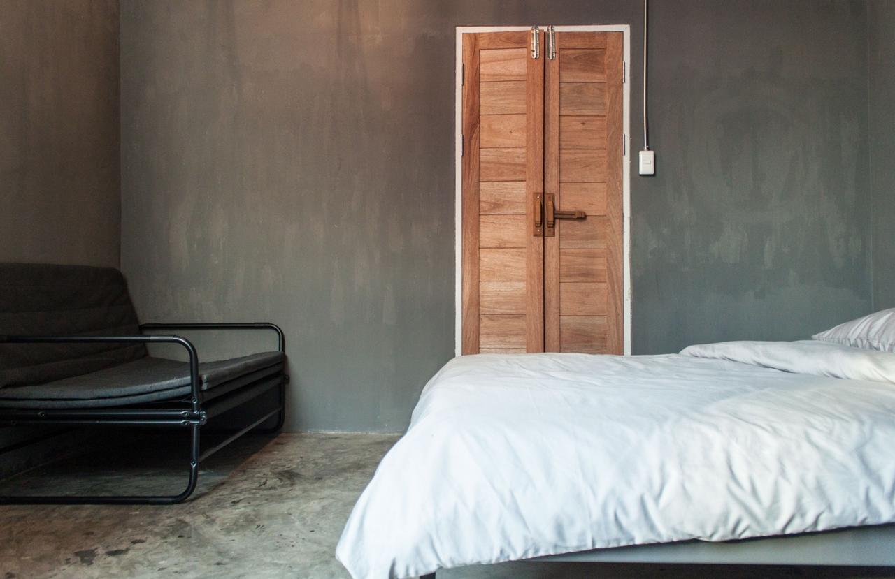 Zhelter'Bkk Hostel Банкок Екстериор снимка